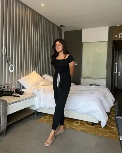 Call Girls Mahalaxmi Cash On Delivery
