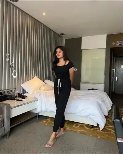 Call Girls Service in Mahalaxmi